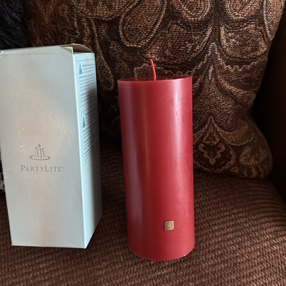 PartyLite Pillar 3x7 Candle Cranberry Delight Retired Rare Scent NIB RARE